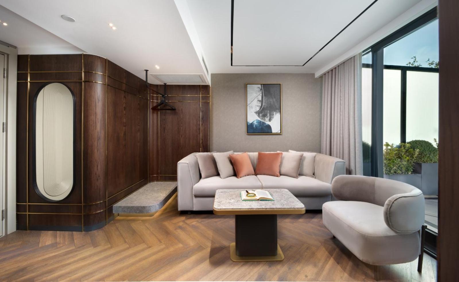 Bentley Hotel Old City-Special Class イスタンブール エクステリア 写真 The living room of a three-bedroom apartment at The Park